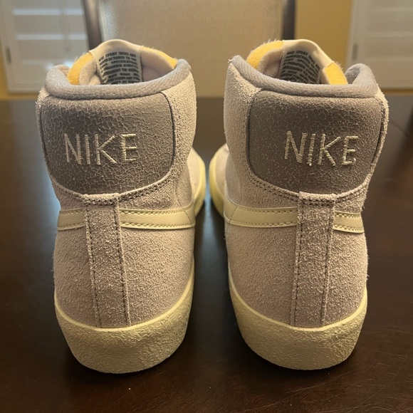 New Nike Blazer Mid 77 Premium Light Gray Sneaker Shoes Size US 7.5 - Picture 10 of 13